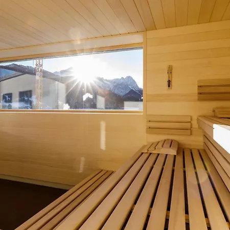 Djh Moun10 - Youth - Membership Required! Hostal