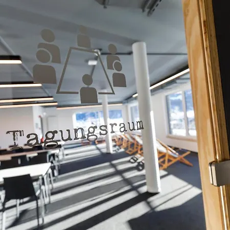 Djh Moun10 - Youth - Membership Required! Hostal *