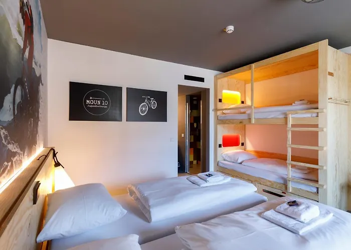 Hostel Djh Moun10 - Youth - Membership Required!