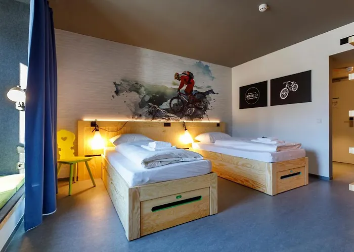 Djh Moun10 - Youth - Membership Required! Hostel *
